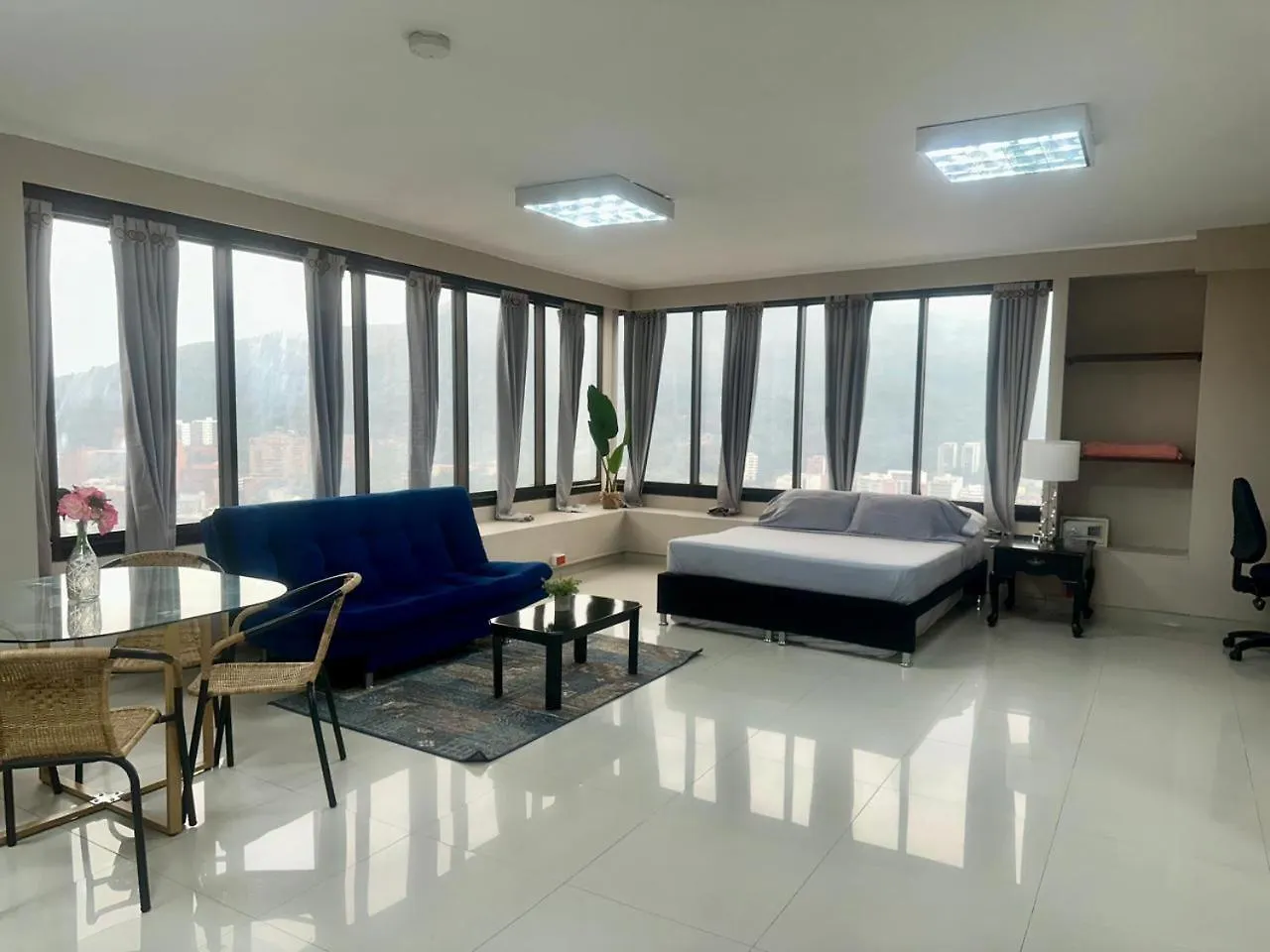 Apartaestudios - Torre De Cali 0*,  Colombia