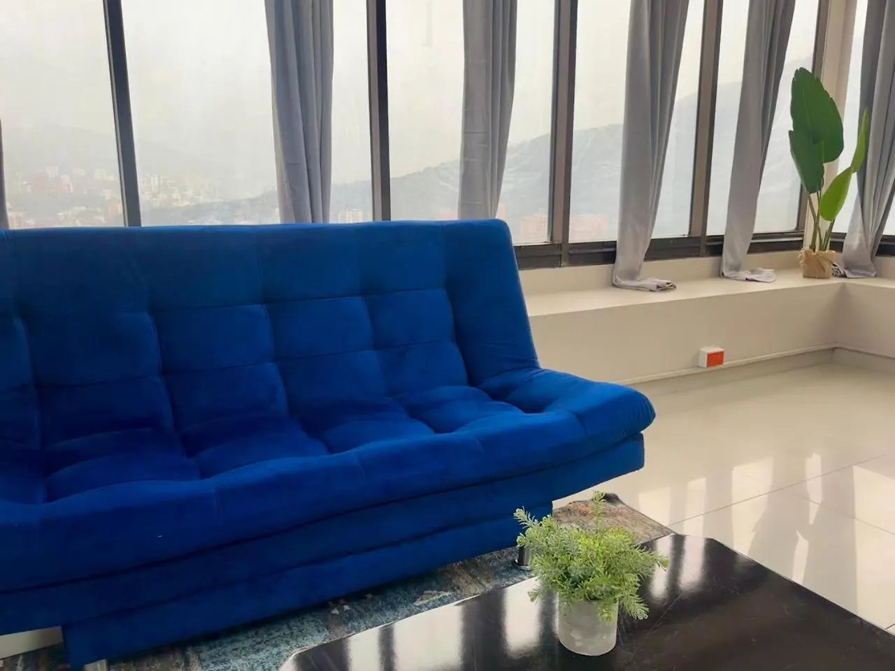 Apartaestudios - Torre De Cali 0*,