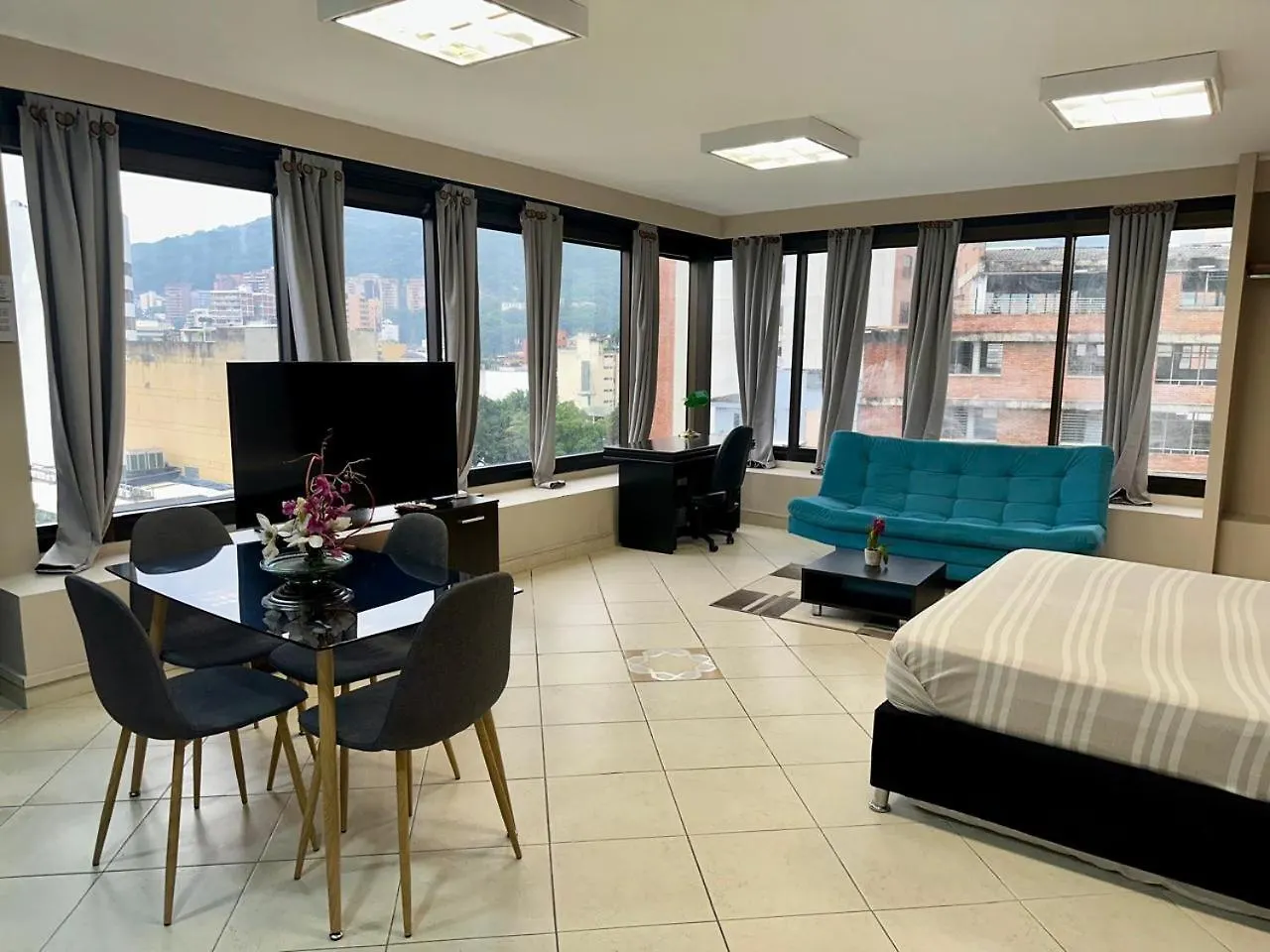 Apartaestudios - Torre De Cali Apartment